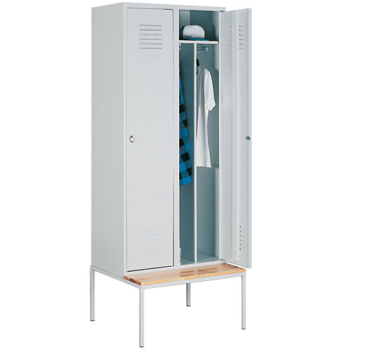 kovova-skrina-400-na-lavicke