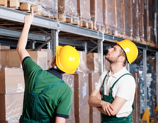 vybavenie skladov na mieru